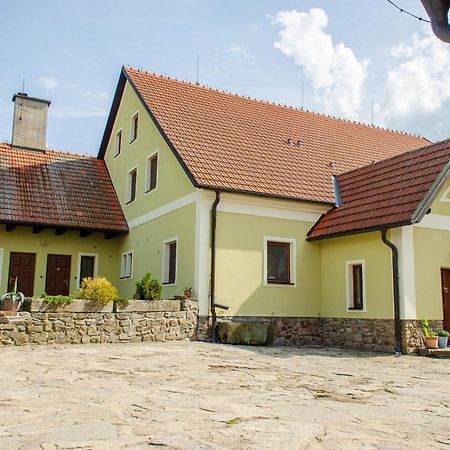 Ubytování na Hájence Bystrice nad Pernstejnem Exteriér fotografie