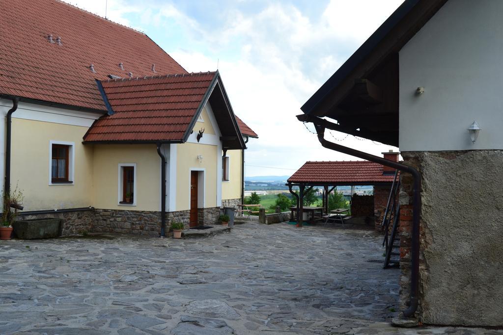Ubytování na Hájence Bystrice nad Pernstejnem Exteriér fotografie