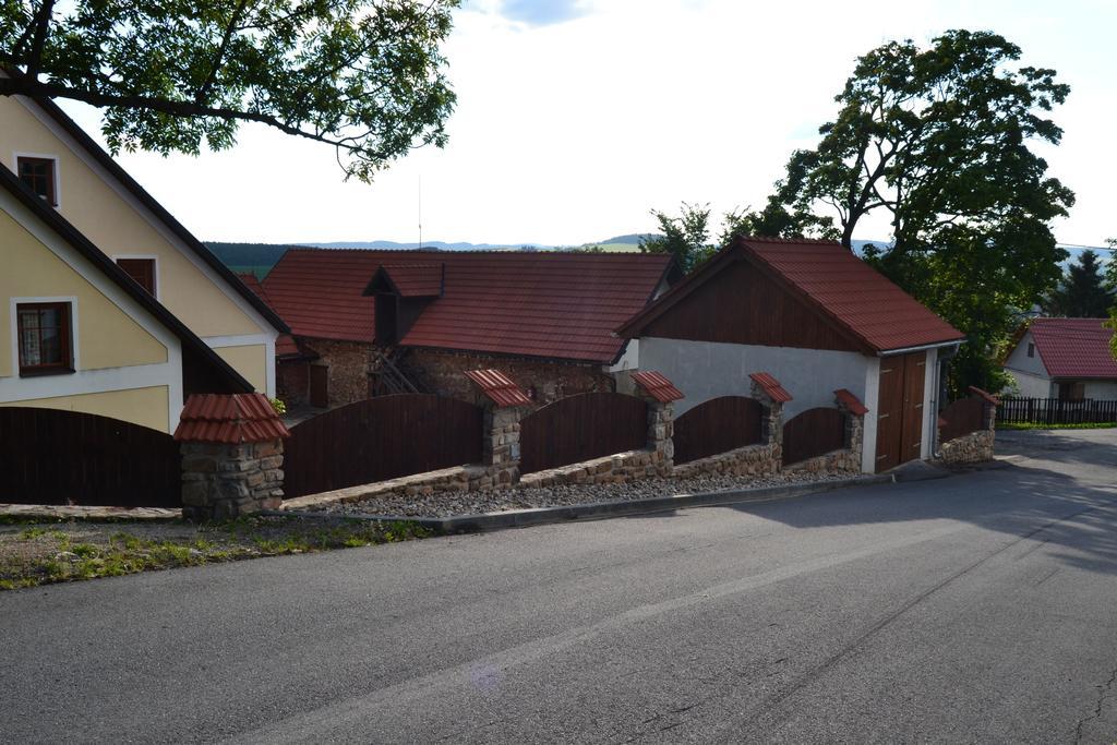 Ubytování na Hájence Bystrice nad Pernstejnem Exteriér fotografie