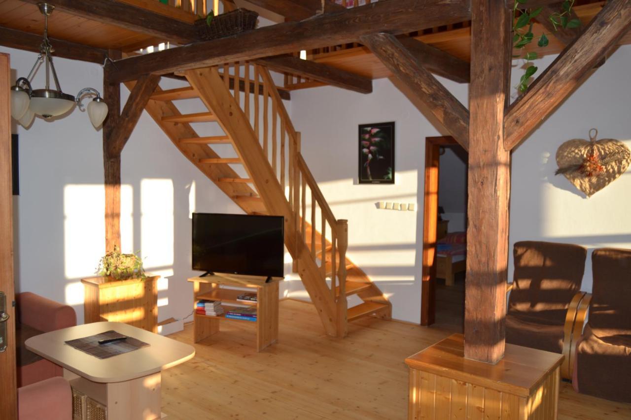 Ubytování na Hájence Bystrice nad Pernstejnem Exteriér fotografie